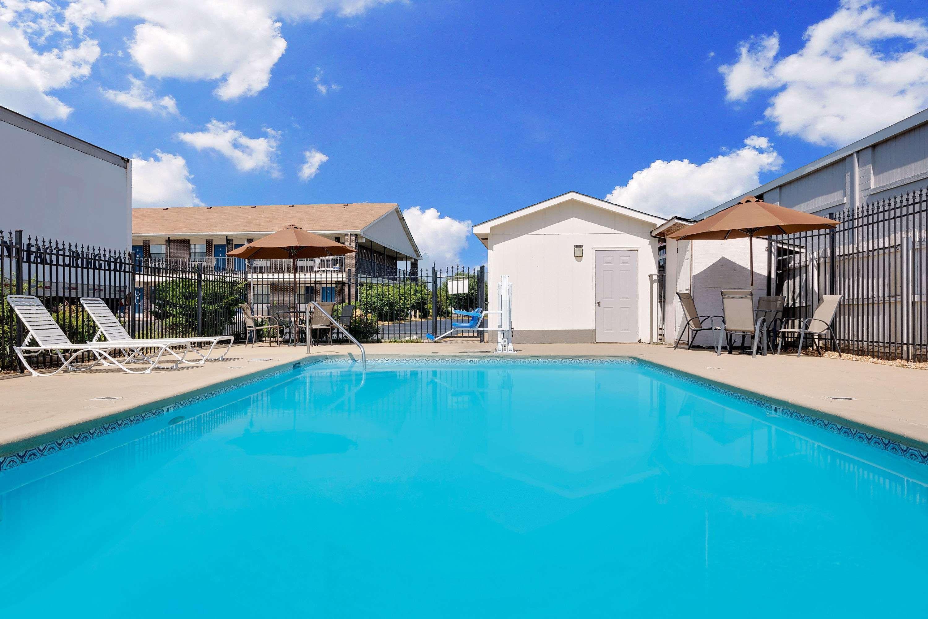 Hotel Days By Wyndham